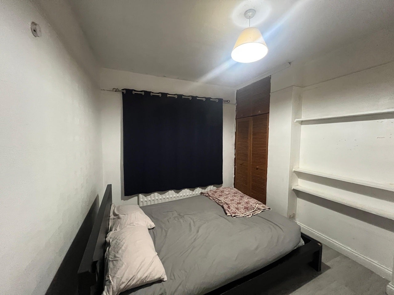 Room Morden Road in Greater London