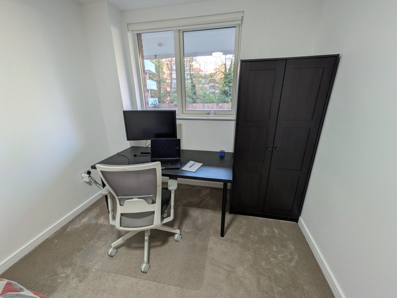 Room Bollo Lane in Greater London