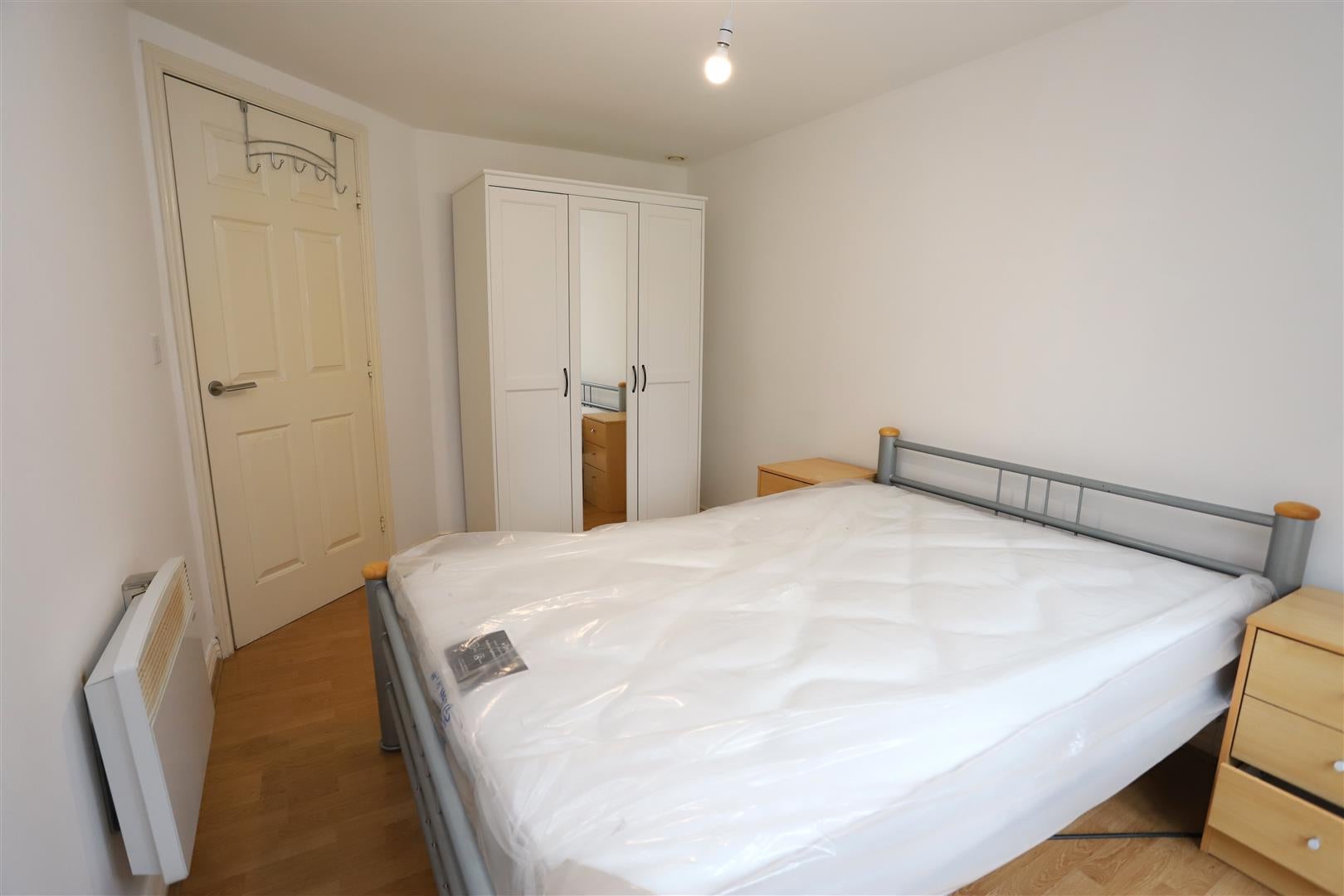 Flat Middlewood Street in Salford