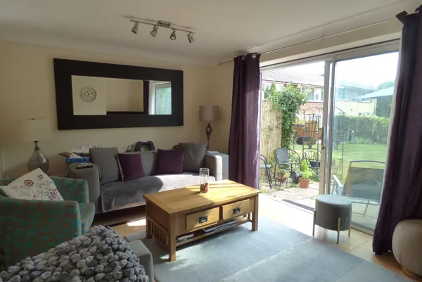 Flat Woodbury Park Road in Tunbridge Wells