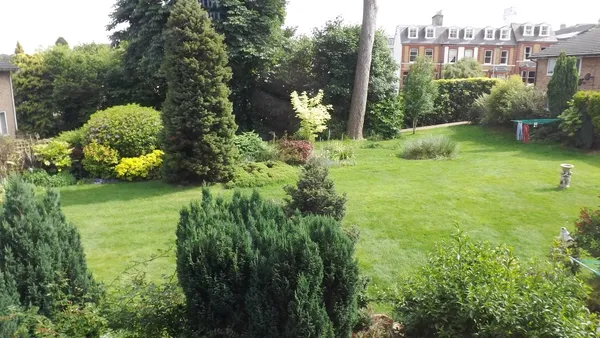 Flat Woodbury Park Road in Tunbridge Wells
