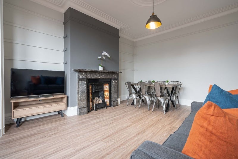 Room Doncaster Road in Newcastle upon Tyne