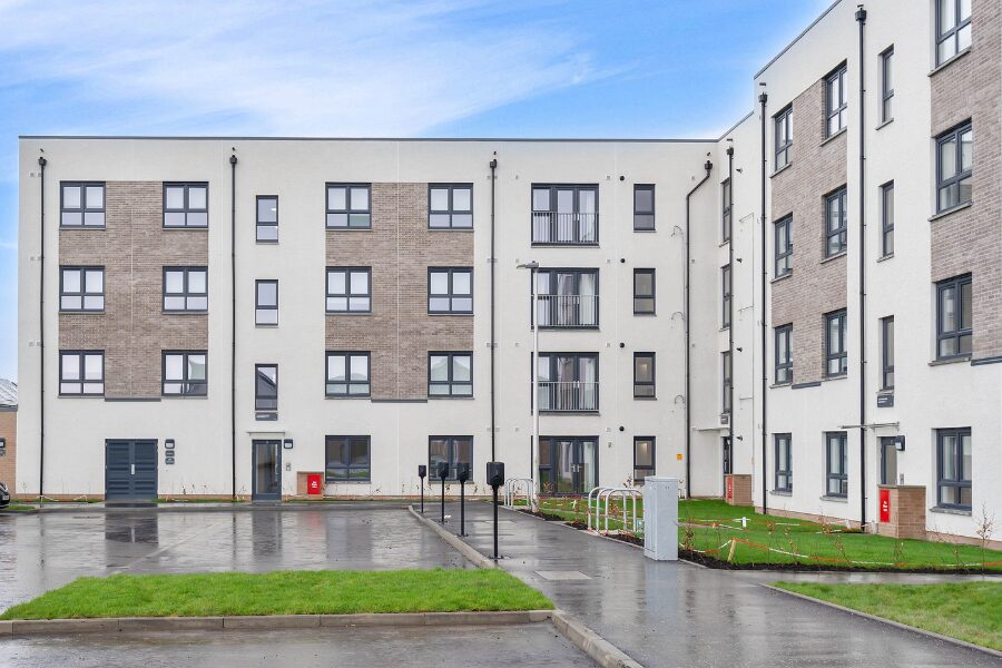 Flat Watanabe Cruik in City of Edinburgh