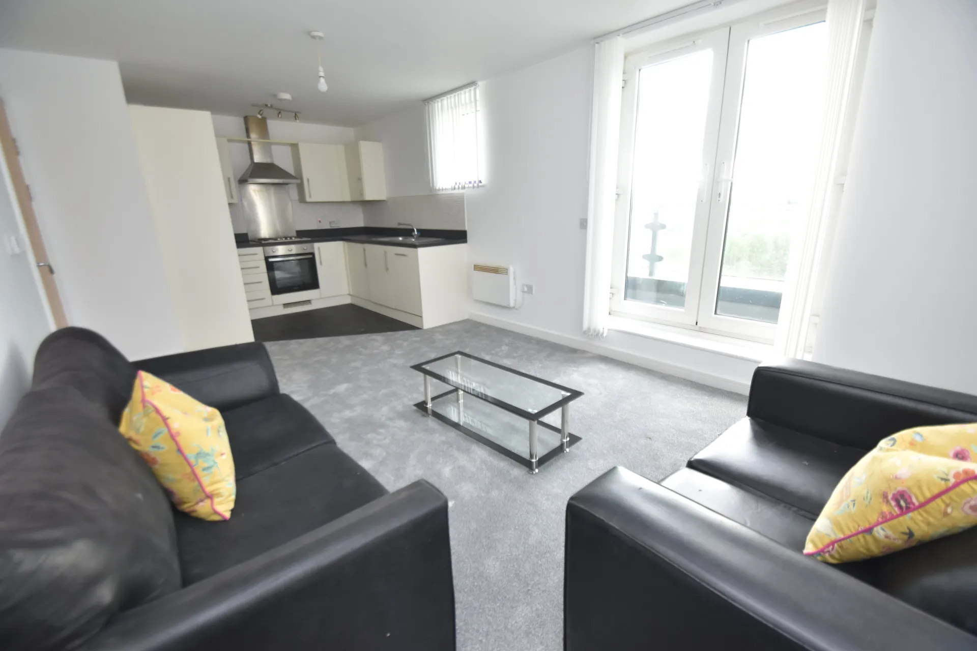 Flat Overstone Court in Cardiff
