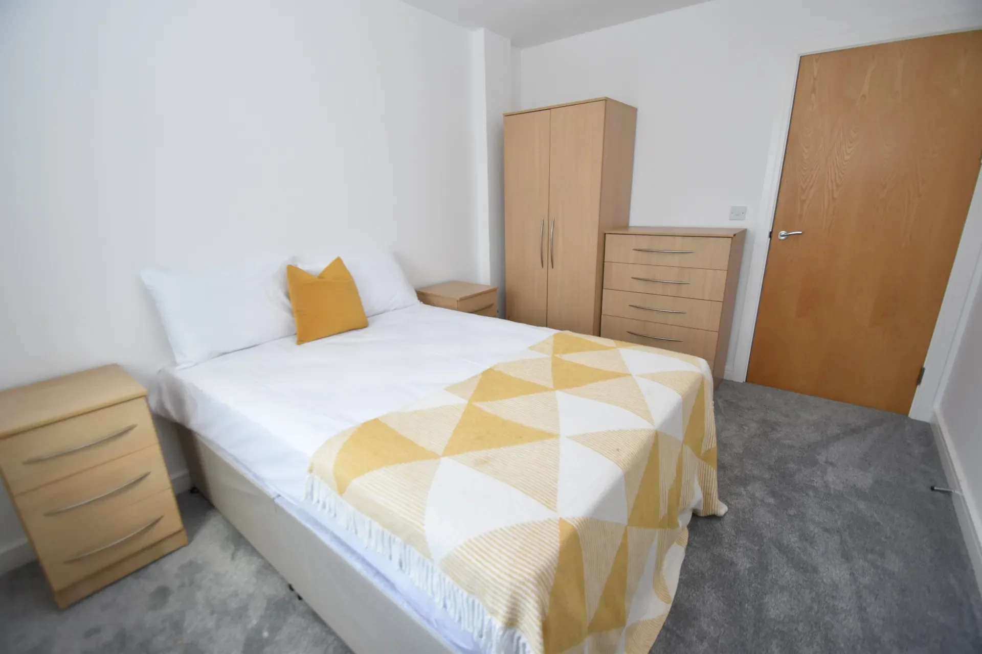 Flat Overstone Court in Cardiff