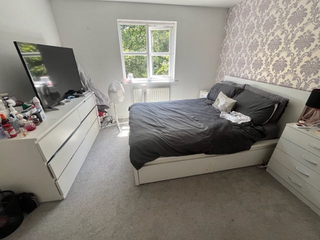 Flat Bramble Tye in Basildon