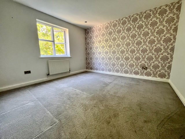 Flat Bramble Tye in Basildon