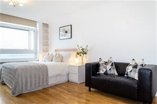 Flat Finchley Road in City of Westminster