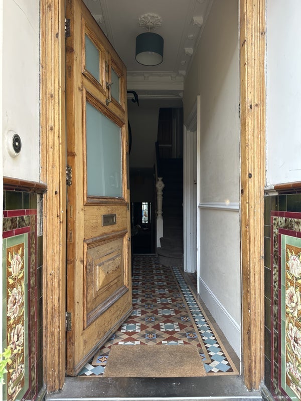 Room Kingscourt Road in Greater London
