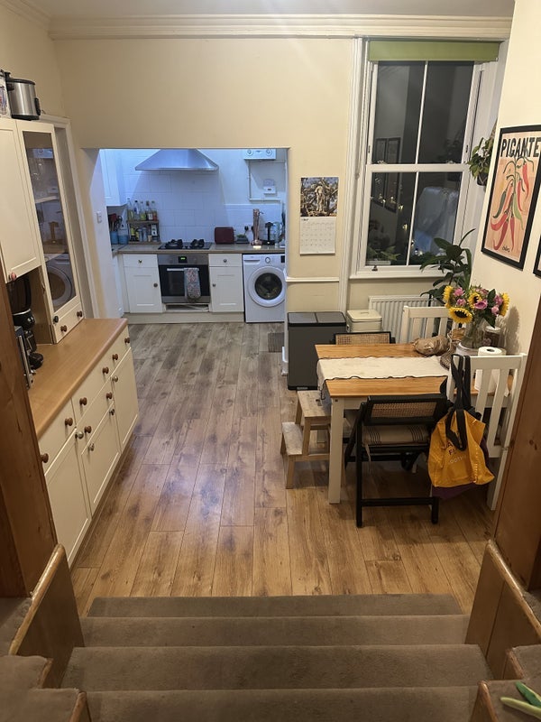 Room Kingscourt Road in Greater London