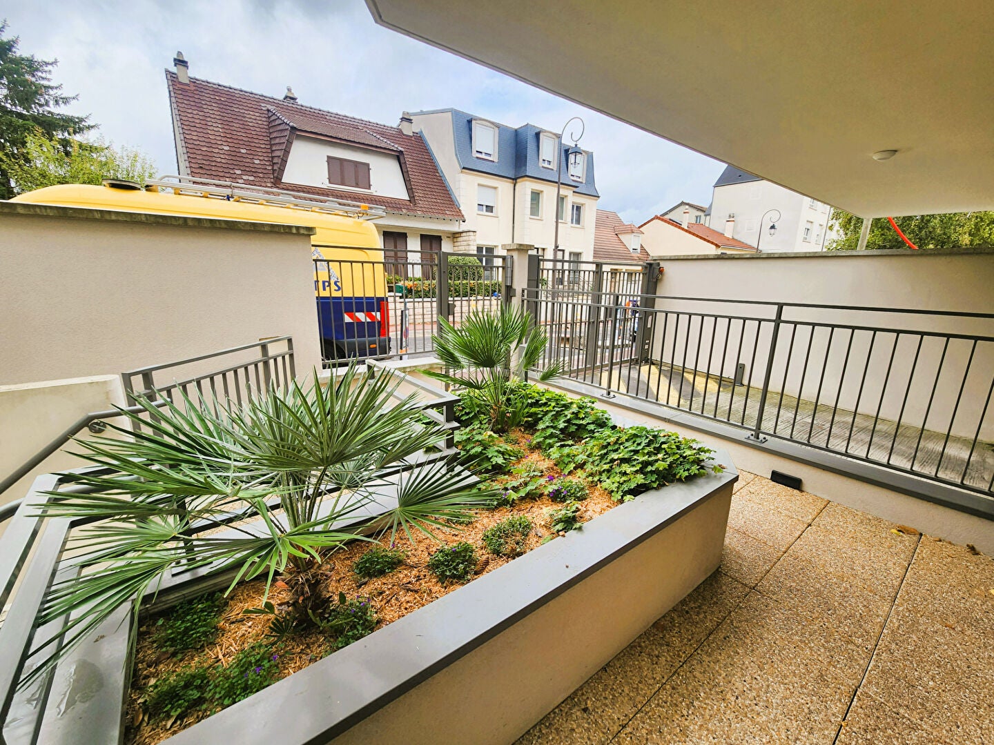 Flat Rue Maninville in Antony