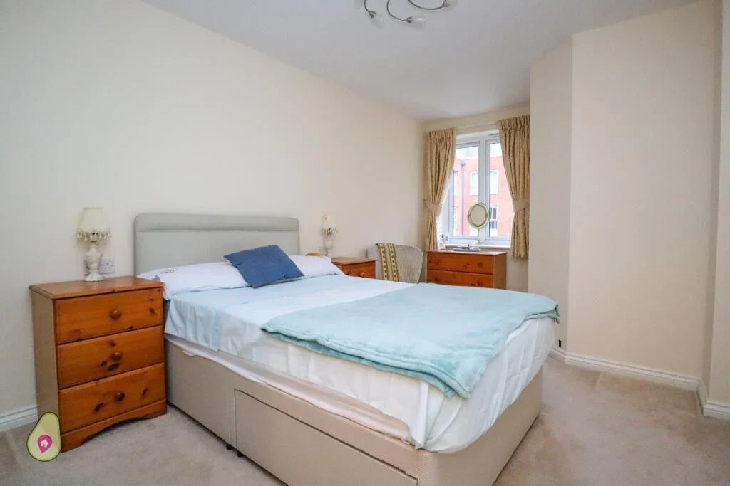 Flat Park Lane in Surrey Heath