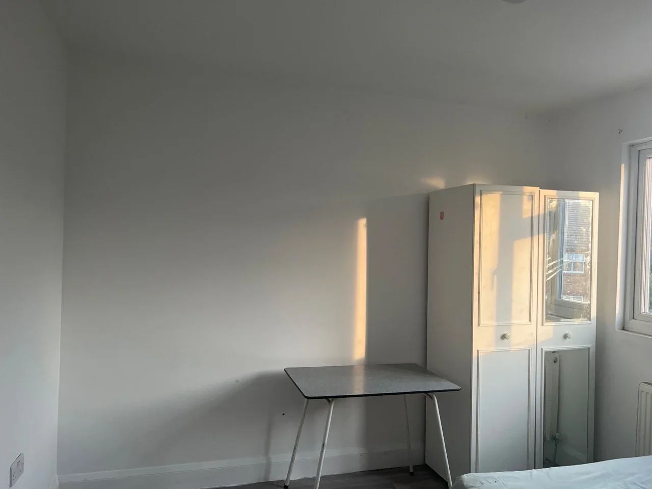 House Lodge Road in Greater London