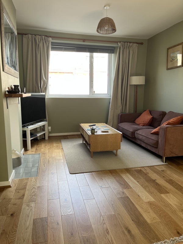 Room Whitehall Road in Bristol