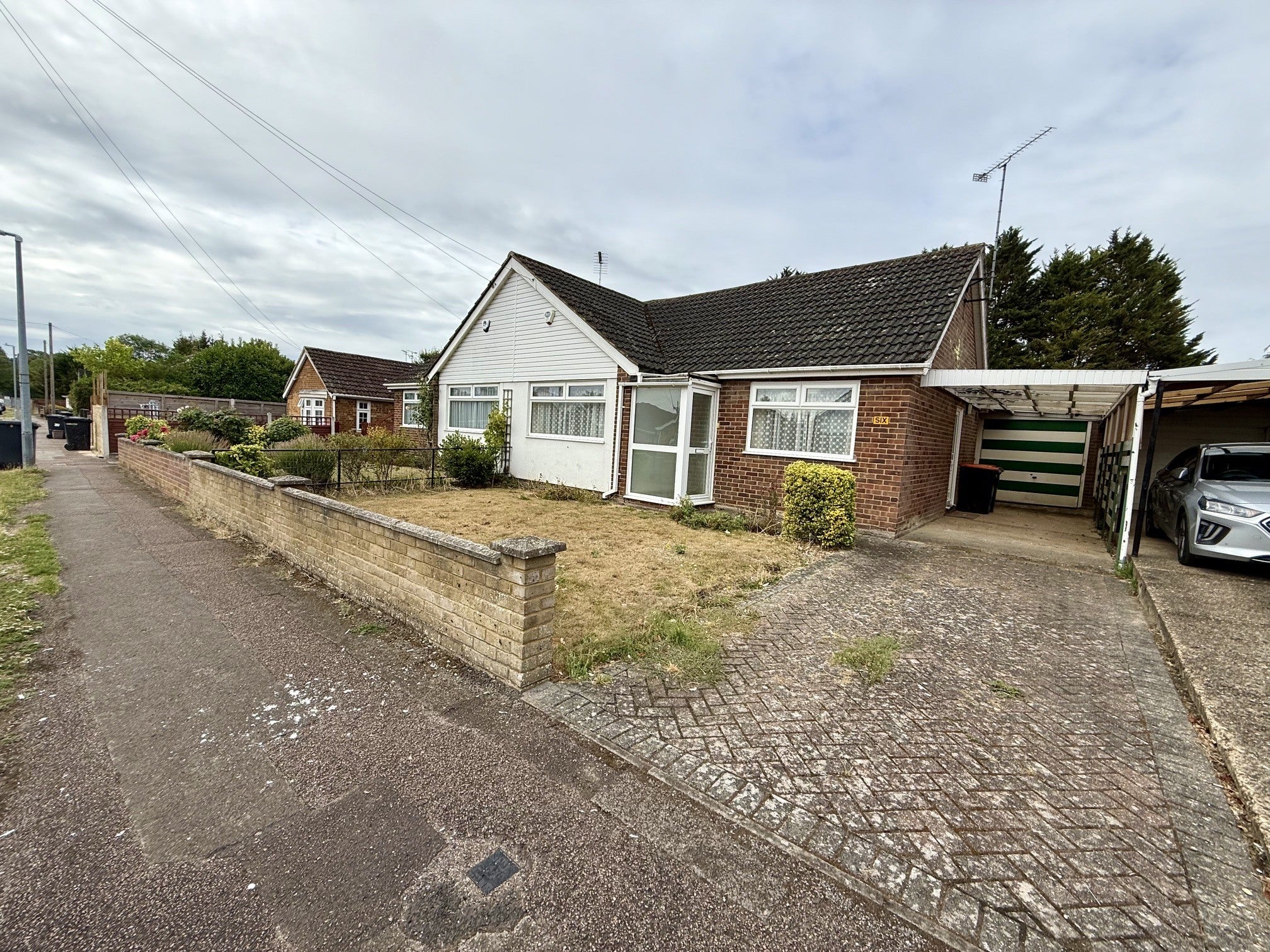House Dunstable Road in Houghton Regis