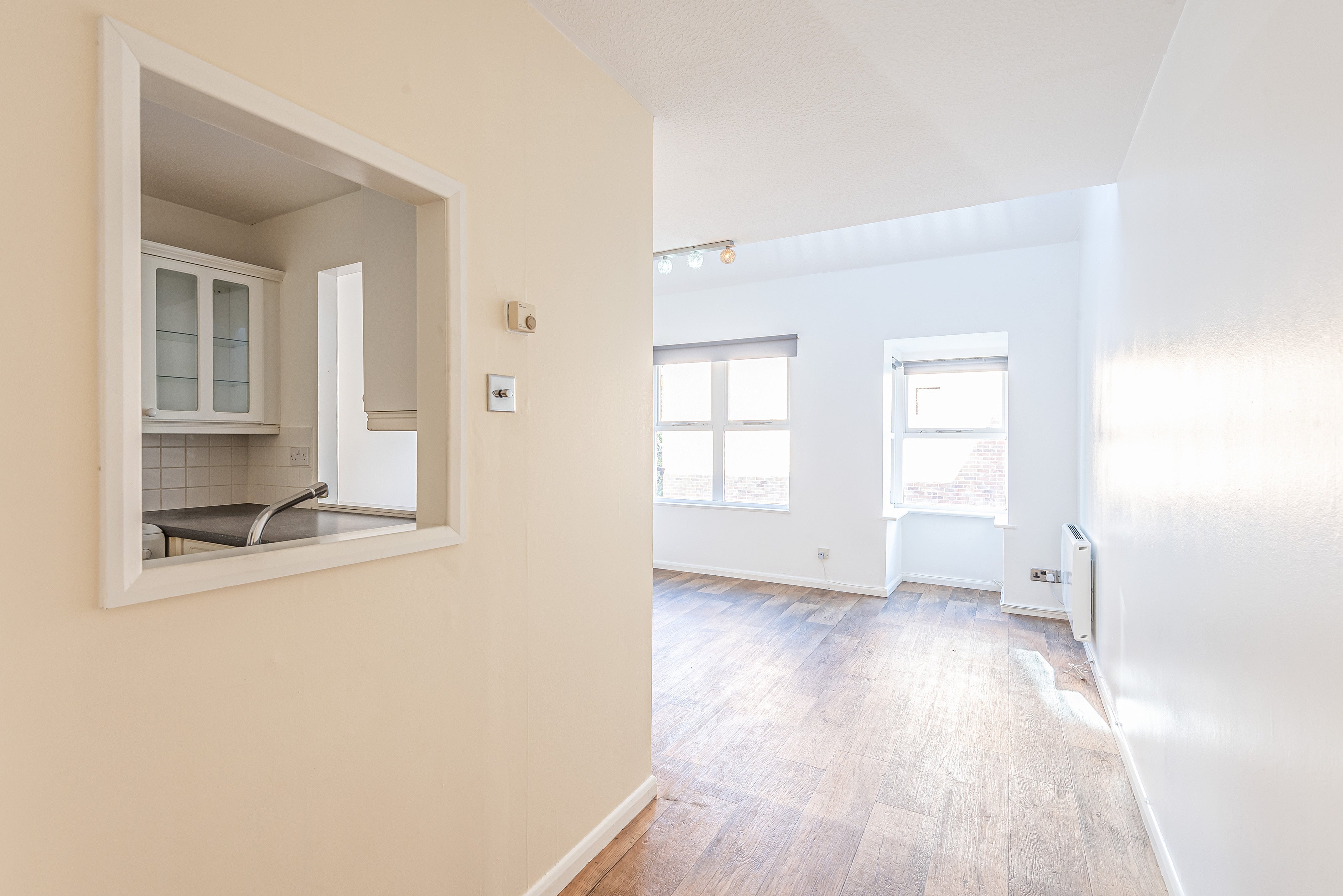 Flat Chapelmount Road in Greater London