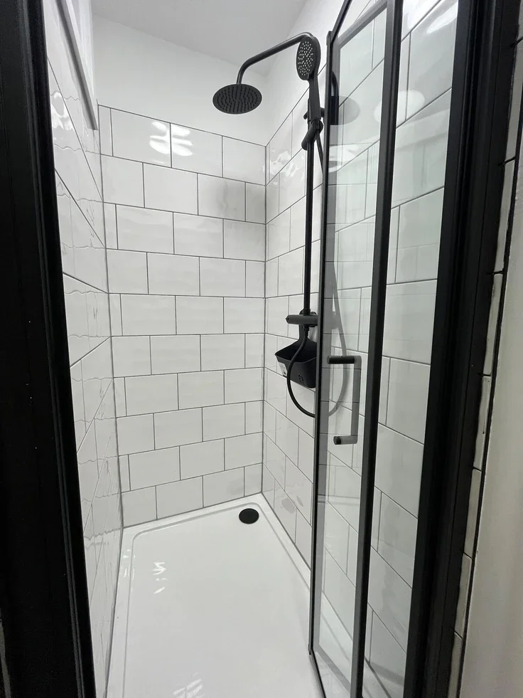 Room Middlesex Street in Greater London