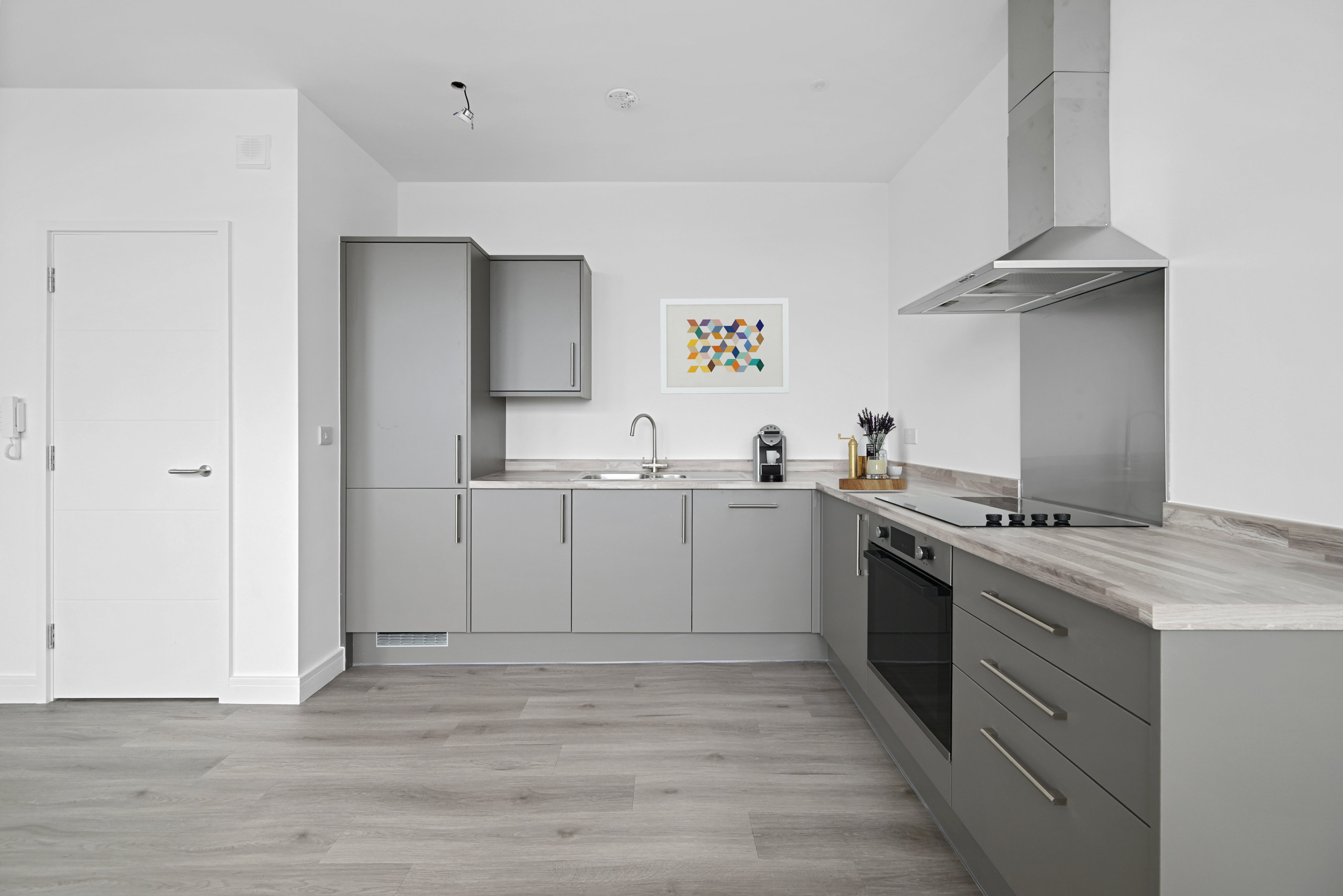 Flat Flamborough Close in Peterborough
