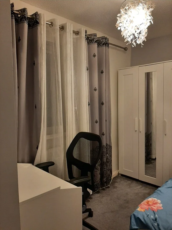 Room Baddow Close in Greater London