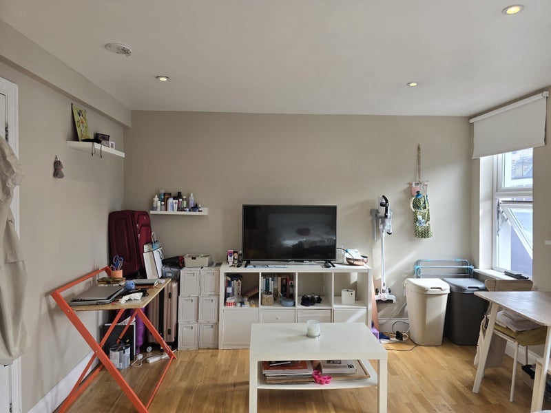 Room Franciscan Road in Greater London