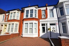 Room Boscombe Road in Southend-on-Sea
