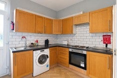 Room Boscombe Road in Southend-on-Sea