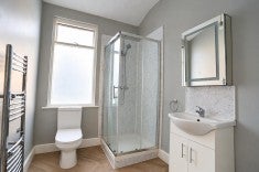 Room Boscombe Road in Southend-on-Sea