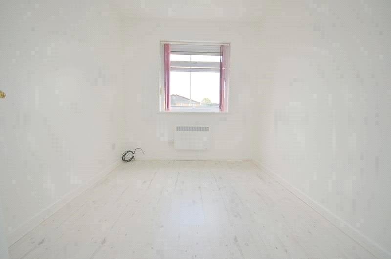 Flat Royle Close in Greater London