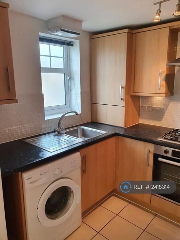 Flat Cobbett Road in Southampton