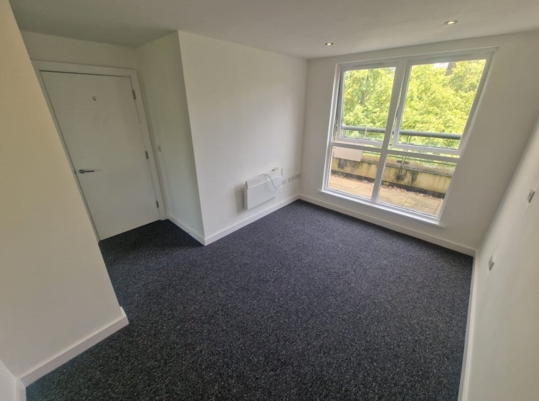 Flat Colton Street in Leicester