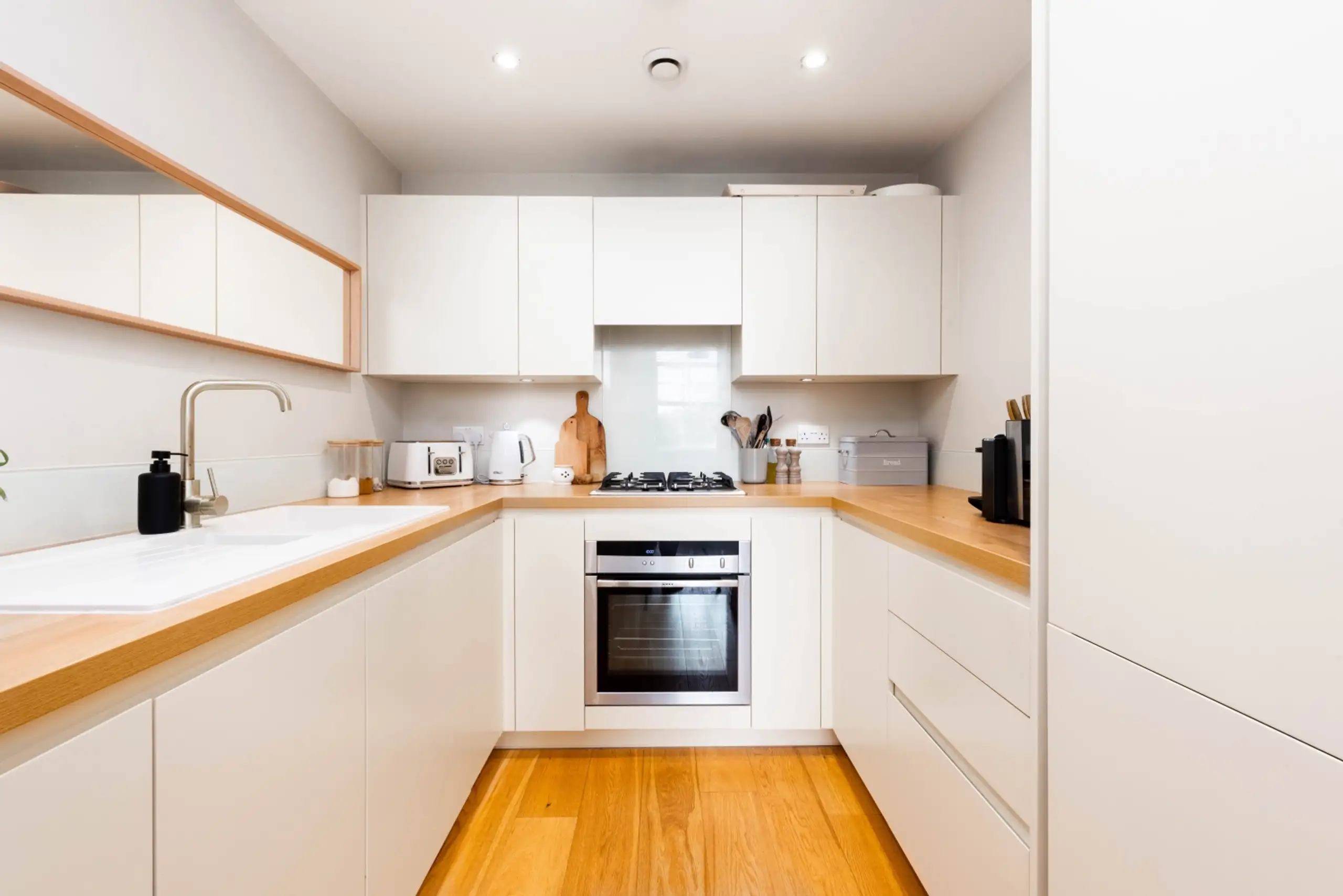 Flat Orchard Square in Cherwell District