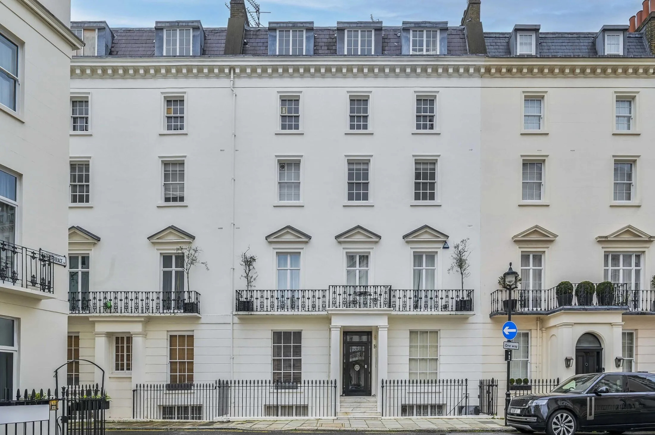 Flat West Eaton Place in Greater London
