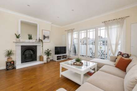 House Moreton Place in London
