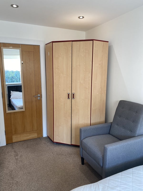 Room Beresford Road in Greater London