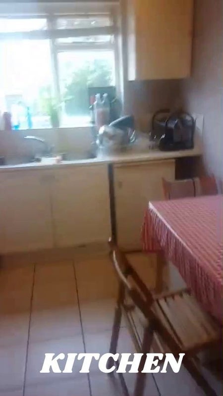 Room Wells House Road in Greater London