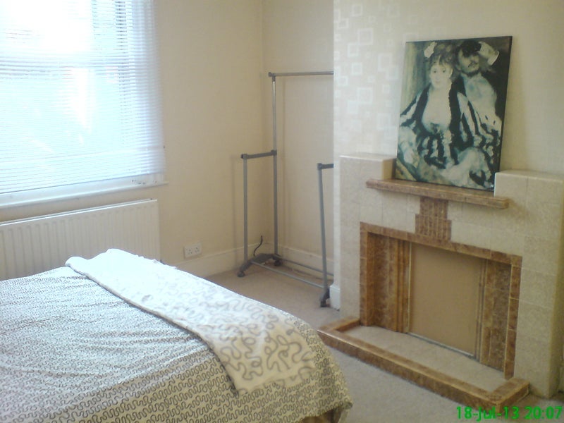 Room Wells House Road in Greater London