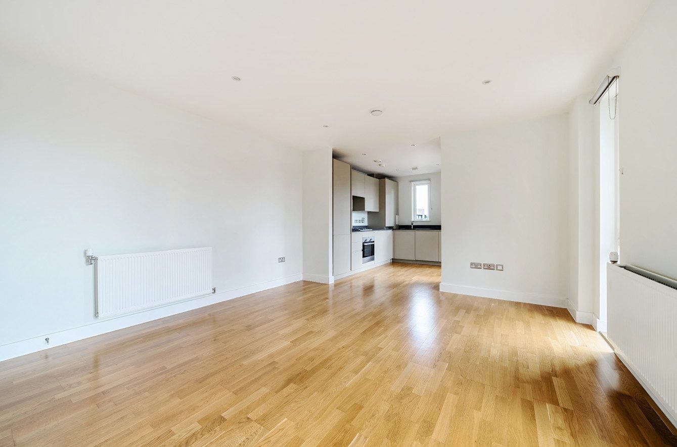 Flat Percival Avenue in Greater London