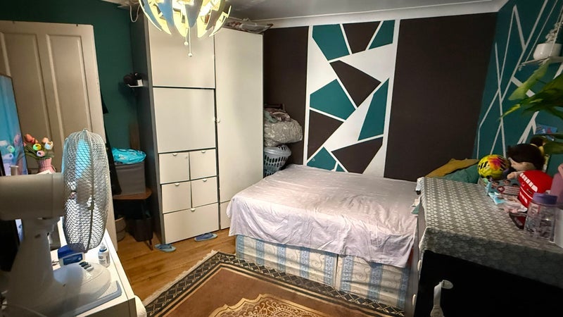 Room Columbia Road in Greater London