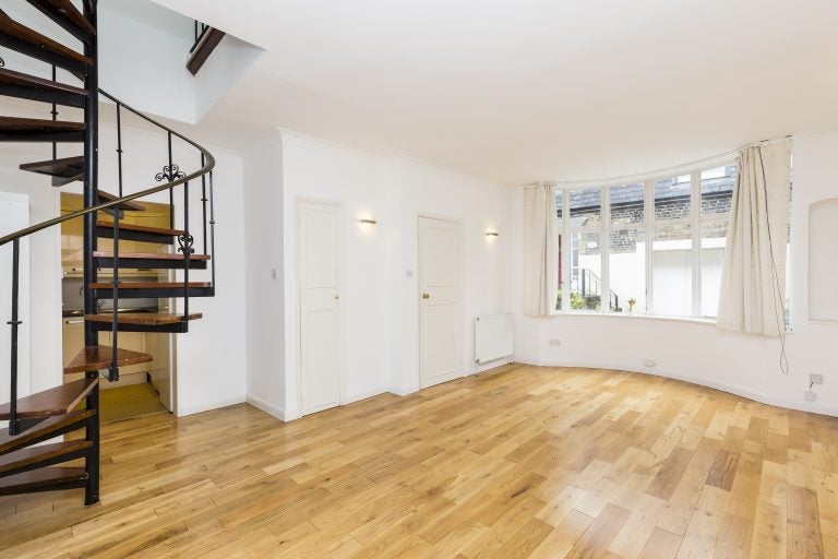 House Kynance Mews in Greater London