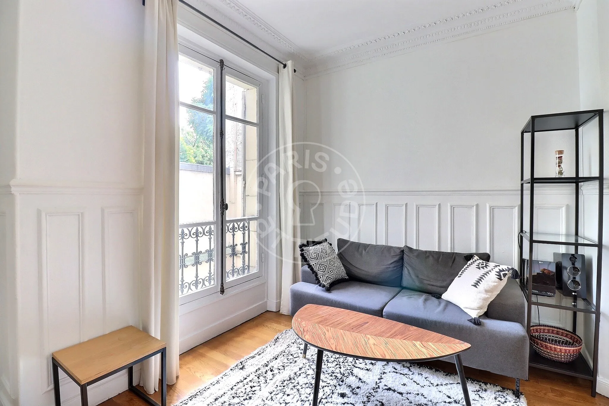 Flat Rue Lacépède in Paris