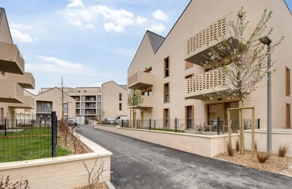 Flat Rue Catulle Mendès in Bordeaux