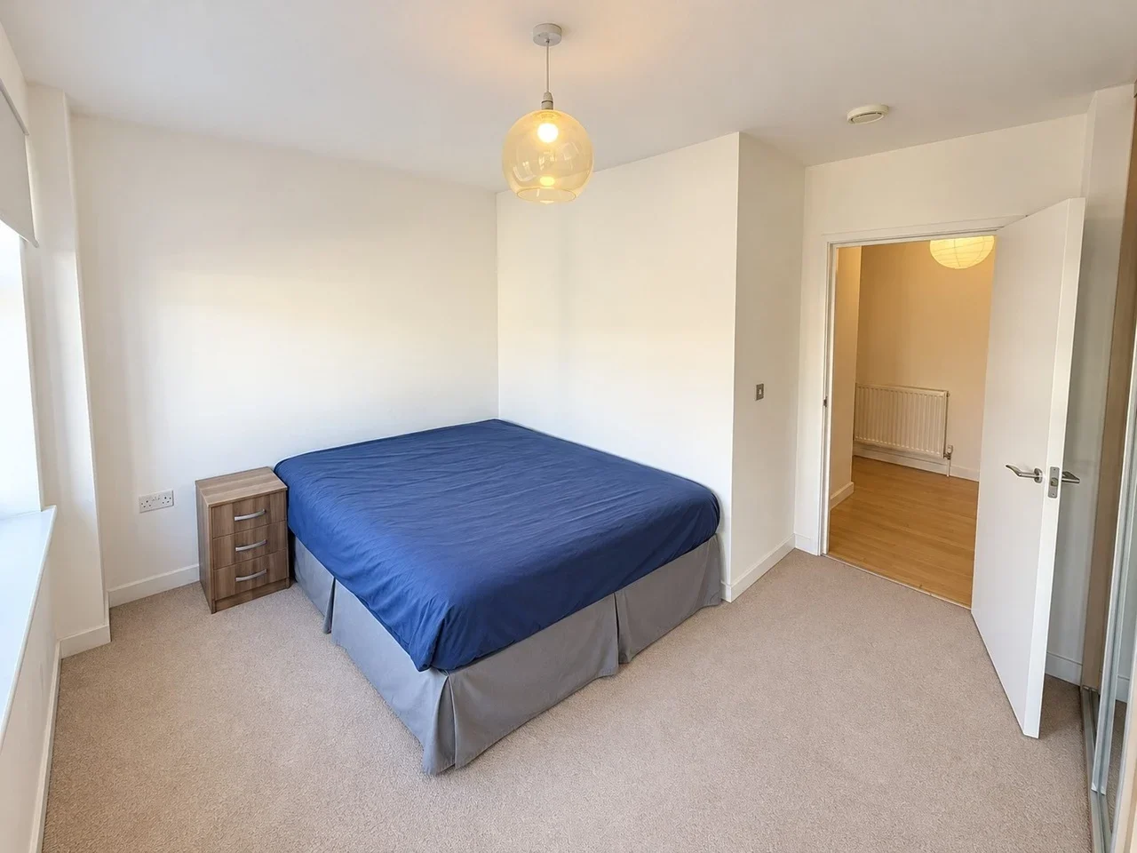 Flat Devons Road in Greater London