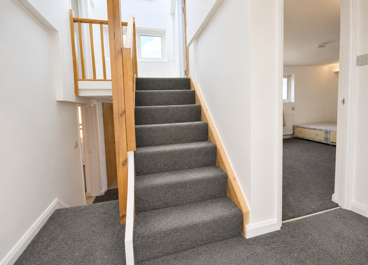 Flat Alfred Road in Greater London