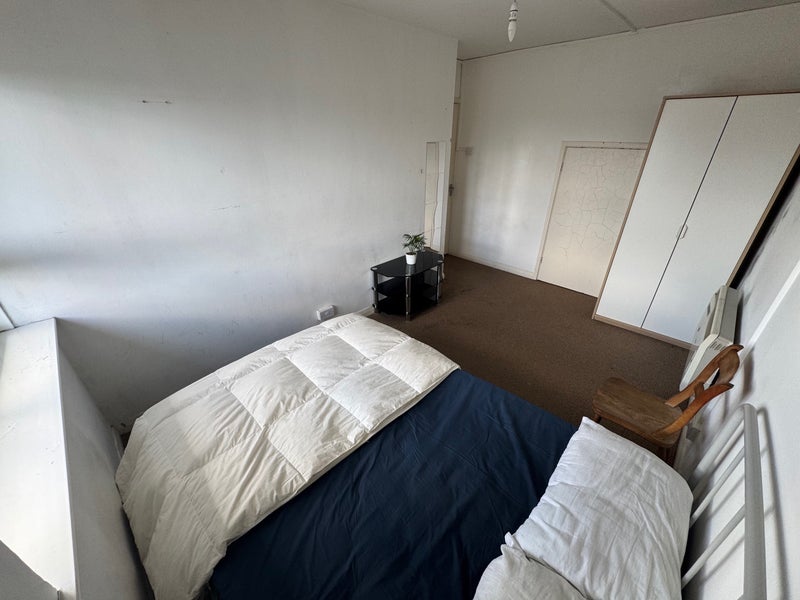 Room Jervis Road in Greater London