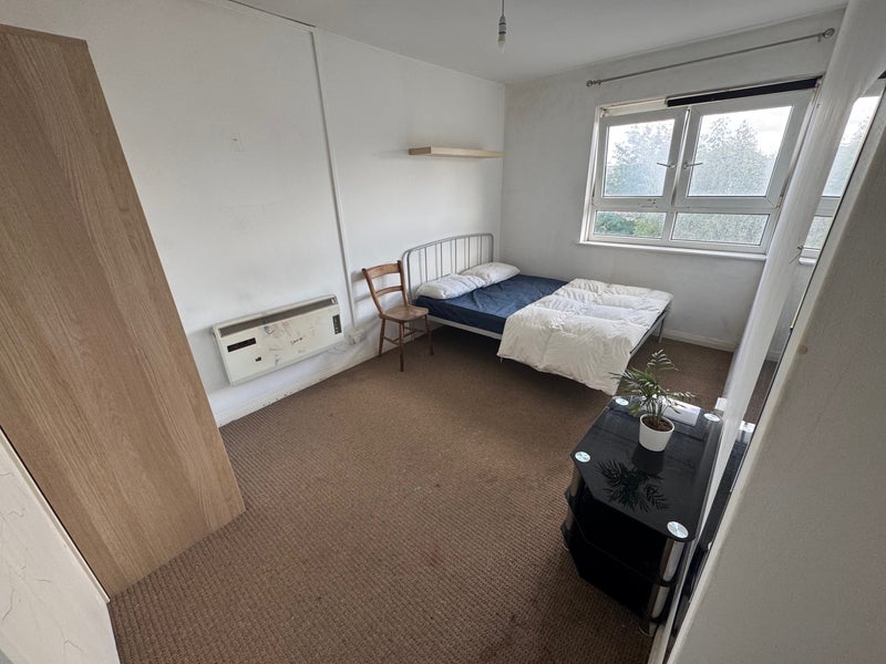 Room Jervis Road in Greater London