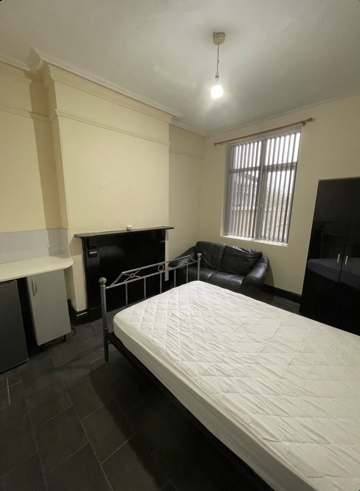Room North Street in Dudley