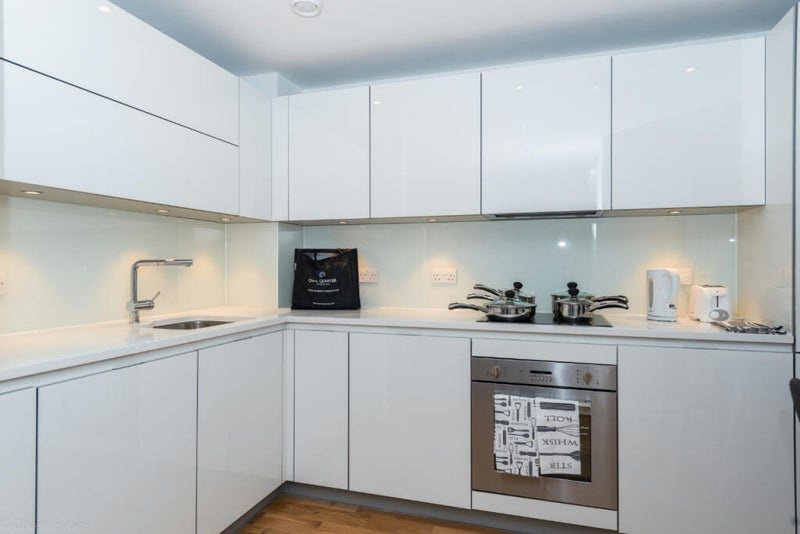 Room Crawshay Road in Greater London