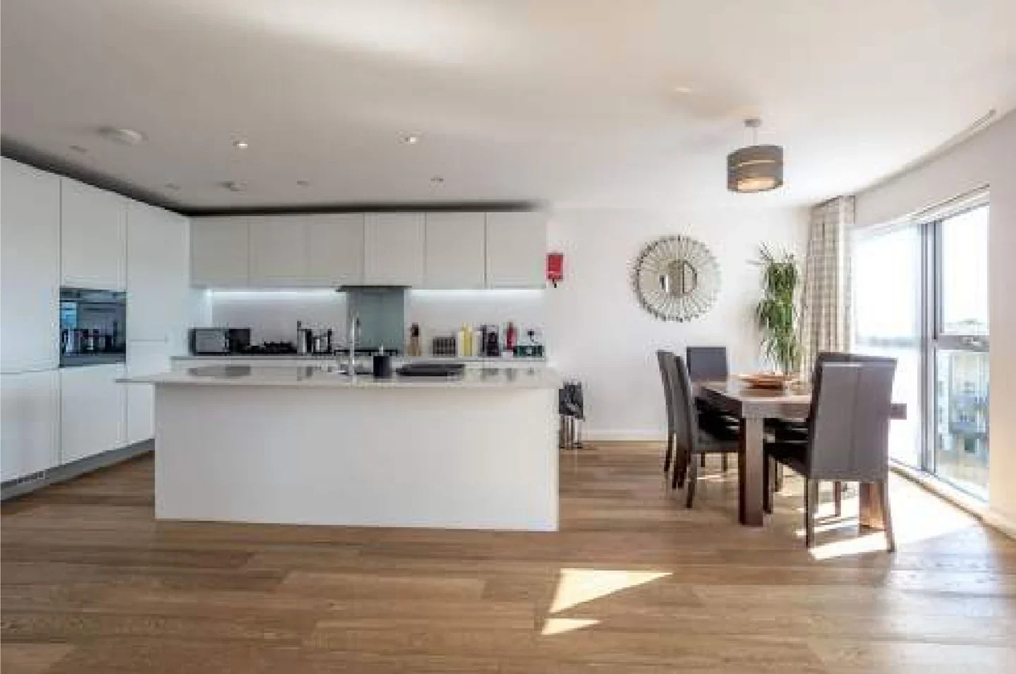 Flat Glenalmond Avenue in Cambridge