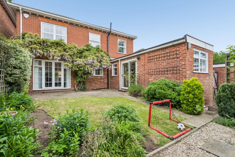 House Drysdale Close in Greater London