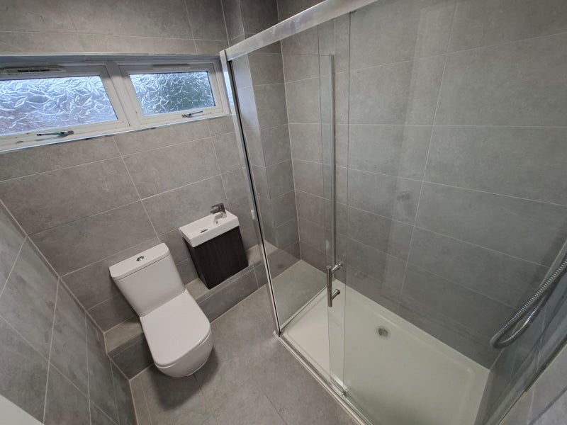 Room Lanchester Way in Metropolitan Borough of Solihull